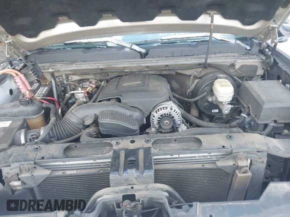 2007 Chevrolet Silverado 1500 1LT with VIN 1GCEC19C37Z522627, listed as a IAAI auction lot 42432156 with 302,916 mi miles and . Bid and sale history available at DreamBid. Image 10.