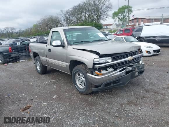 1999 Chevrolet Silverado 1500 LS z VIN 1GCEK14T3XZ161362, wystawiony jako IAAI lot #41973905 z przebiegiem 153 845 mil mil oraz . Historia ofert i sprzedaży dostępna na DreamBid. Obrazek 1.