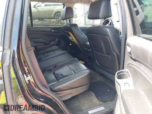 2015 Chevrolet Tahoe LT with VIN 1GNSKBKC9FR158211, listed as a IAAI auction lot 43094500 with 221,133 mi miles and . Bid and sale history available at DreamBid. Image 8.