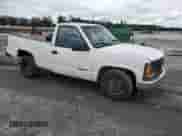1998 GMC Sierra 1500 с VIN 1GTEC14W5WZ533385, выставлен на аукционе Copart как лот 67833495 с пробегом 2 491 987 миль миль и Списание • Salvage title. История ставок и продаж доступна на DreamBid. Изображение 4.