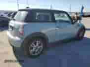 2013 MINI Hardtop с VIN WMWSU3C58DT692595, выставлен на аукционе Copart как лот 82598975 с пробегом 140 226 миль миль и Чистый • Clean title. История ставок и продаж доступна на DreamBid. Изображение 3.