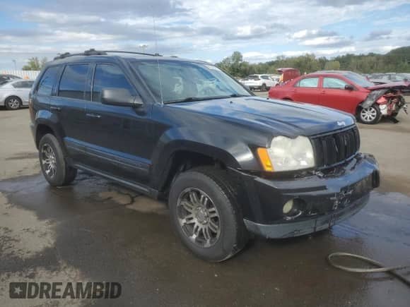 2006 Jeep Grand Cherokee Laredo z VIN 1J8GR48K96C265789, wystawiony jako Copart lot #81346585 z przebiegiem 327 593 mil mil oraz Szkoda całkowita • Salvage title. Historia ofert i sprzedaży dostępna na DreamBid. Obrazek 4.