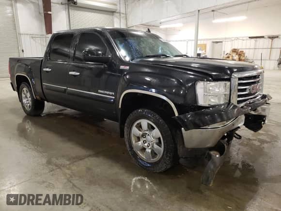 2010 GMC Sierra 1500 SLT z VIN 3GTRKWE21AG135967, wystawiony jako Copart lot #55334815 z przebiegiem 136 531 mil mil oraz Szkoda całkowita • Salvage title. Historia ofert i sprzedaży dostępna na DreamBid. Obrazek 4.