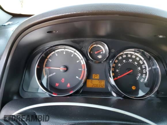 2008 Saturn VUE XE z VIN 3GSCL33P08S605434, wystawiony jako Copart lot #83934515 z przebiegiem 208 392 mil mil oraz Szkoda całkowita • Salvage title. Historia ofert i sprzedaży dostępna na DreamBid. Obrazek 9.