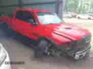 2017 Ram 1500 Rebel z VIN 1C6RR7YT7HS553644, wystawiony jako IAAI lot #42171417 z przebiegiem 191 069 mil mil oraz . Historia ofert i sprzedaży dostępna na DreamBid. Obrazek 6.