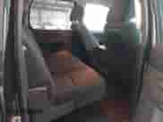 2013 Chevrolet Silverado 1500 LS z VIN 3GCPCREA6DG172384, wystawiony jako IAAI lot #41864124 z przebiegiem 249 337 mil mil oraz . Historia ofert i sprzedaży dostępna na DreamBid. Obrazek 8.