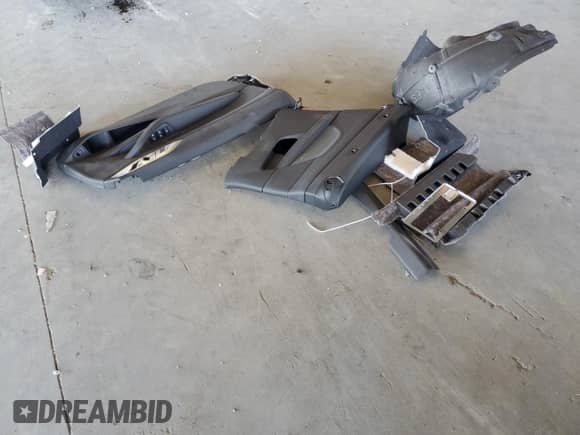 2025 BMW 4 Series 430i with VIN WBA33DB07SCU24010, listed as a Copart auction lot 69133555 with 236 mi miles and Salvage title. Bid and sale history available at DreamBid. Image 12.