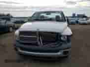 2004 Dodge 1500 ST z VIN 1D7HA16K64J277871, wystawiony jako Copart lot #68811885 z przebiegiem 141 859 mil mil oraz Szkoda całkowita • Salvage title. Historia ofert i sprzedaży dostępna na DreamBid. Obrazek 5.