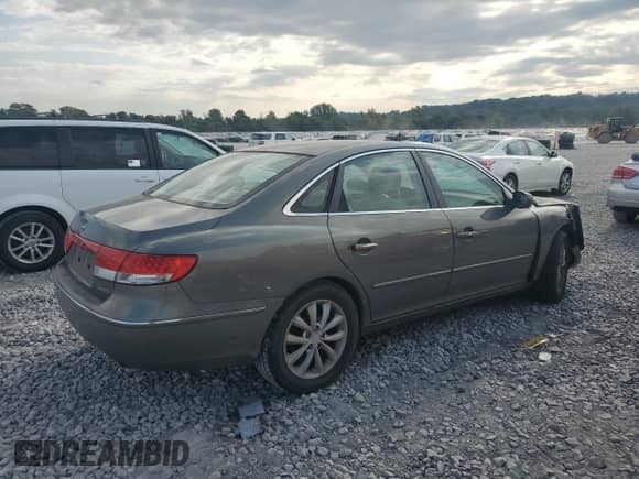 2007 Hyundai Azera SE с VIN KMHFC46FX7A174291, выставлен на аукционе Copart как лот 80235605 с пробегом Не указан миль и Чистый • Clean title. История ставок и продаж доступна на DreamBid. Изображение 3.