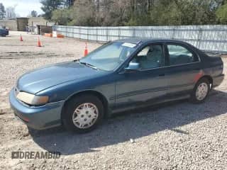 1997 Honda Accord Value с VIN 1HGCD5682VA188227, выставлен на аукционе Copart как лот 48416295 с пробегом 221 495 миль миль и Списание • Salvage title. История ставок и продаж доступна на DreamBid. Изображение 1.