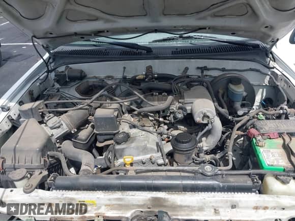 2004 Toyota Tacoma PreRunner z VIN 5TESM92N04Z356142, wystawiony jako IAAI lot #43244585 z przebiegiem 227 011 mil mil oraz . Historia ofert i sprzedaży dostępna na DreamBid. Obrazek 10.