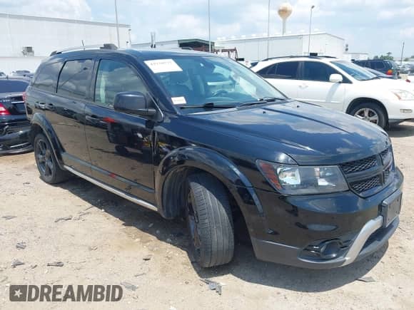 2019 Dodge Journey Crossroad with VIN 3C4PDCGG4KT783224, listed as a IAAI auction lot 42930727 with 83,820 mi miles and . Bid and sale history available at DreamBid. Image 1.
