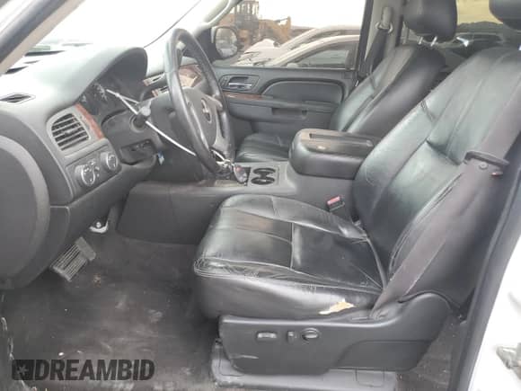 2010 GMC Sierra 1500 SLT с VIN 3GTRKWE3XAG183055, выставлен на аукционе Copart как лот 81366215 с пробегом 137 324 миль миль и Списание • Salvage title. История ставок и продаж доступна на DreamBid. Изображение 7.