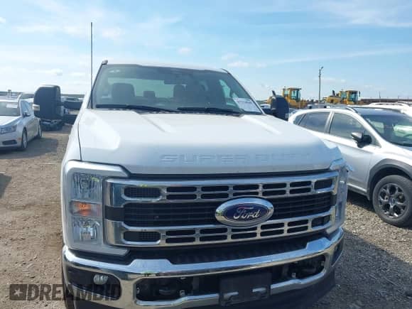 2024 Ford F-250 XL z VIN 1FT7W2BT9RED24466, wystawiony jako IAAI lot #43134949 z przebiegiem 44 249 mil mil oraz . Historia ofert i sprzedaży dostępna na DreamBid. Obrazek 12.