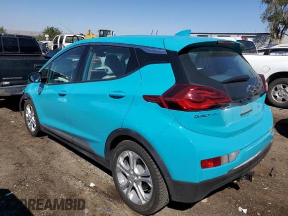 2021 Chevrolet Bolt EV LT z VIN 1G1FY6S02M4108050, wystawiony jako Copart lot #69824193 z przebiegiem 21 788 mil mil oraz . Historia ofert i sprzedaży dostępna na DreamBid. Obrazek 2.