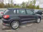 2011 Volkswagen Tiguan S с VIN WVGBV7AX6BW512565, выставлен на аукционе Copart как лот 81817415 с пробегом 156 031 миль миль и Чистый • Clean title. История ставок и продаж доступна на DreamBid. Изображение 3.