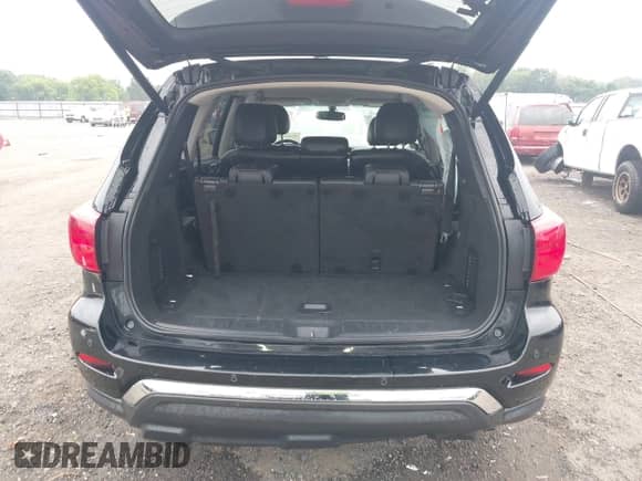 2019 Nissan Pathfinder S z VIN 5N1DR2MN7KC642432, wystawiony jako IAAI lot #42447064 z przebiegiem 117 420 mil mil oraz . Historia ofert i sprzedaży dostępna na DreamBid. Obrazek 18.