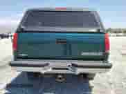 1998 Chevrolet Silverado 1500 z VIN 2GCEK19R0W1158312, wystawiony jako Copart lot #68561985 z przebiegiem 196 500 mil mil oraz Szkoda całkowita • Salvage title. Historia ofert i sprzedaży dostępna na DreamBid. Obrazek 6.