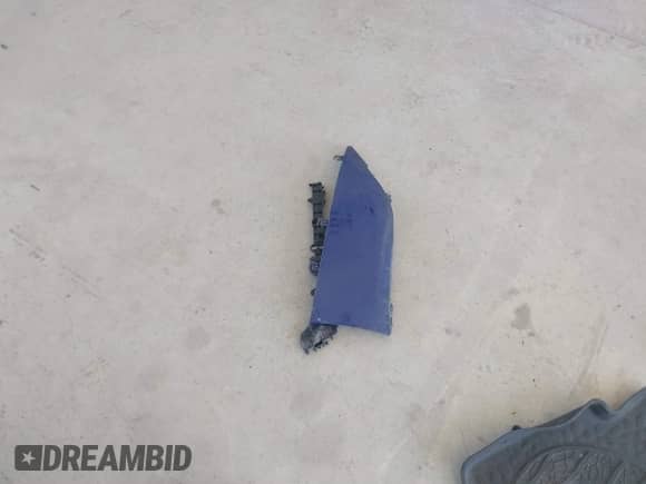 2016 Toyota Prius Four z VIN JTDKARFU6G3527540, wystawiony jako IAAI lot #42757891 z przebiegiem 159 472 mil mil oraz . Historia ofert i sprzedaży dostępna na DreamBid. Obrazek 12.