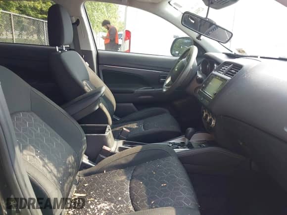 2021 Mitsubishi Outlander ES с VIN JA4ARUAU4MU030792, выставлен на аукционе IAAI как лот 42904469 с пробегом 83 194 миль миль и . История ставок и продаж доступна на DreamBid. Изображение 5.