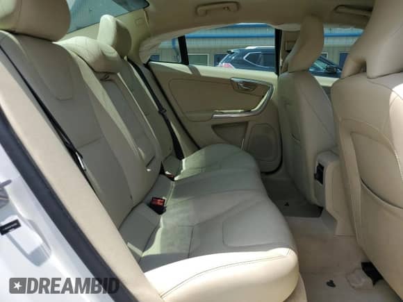 2015 Volvo S60 T5 Premier с VIN YV1612TK0F1344392, выставлен на аукционе Copart как лот 63926495 с пробегом 73 514 миль миль и Списание • Salvage title. История ставок и продаж доступна на DreamBid. Изображение 10.