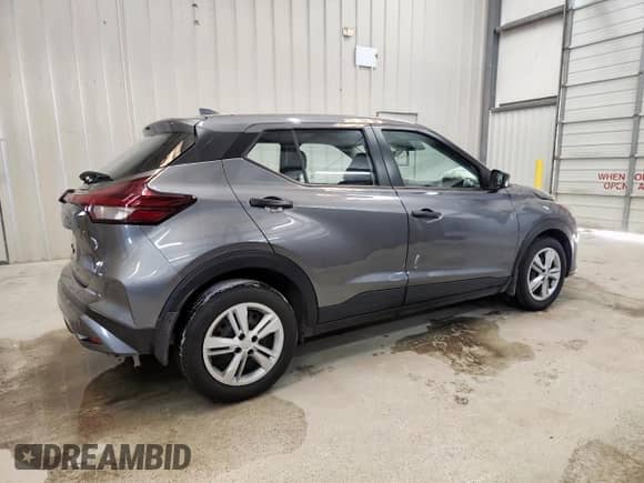 2024 Nissan Kicks S with VIN 3N1CP5BV7RL594085, listed as a Copart auction lot 81632465 with 10,443 mi miles and Clean title. Bid and sale history available at DreamBid. Image 3.