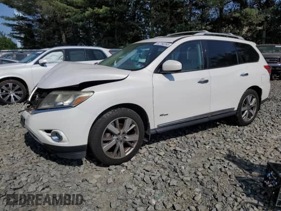 2014 Nissan Pathfinder SV Hybrid with VIN 5N1CR2MM4EC659759, listed as a Copart auction lot 62750265 with 158,404 mi miles and Salvage title. Bid and sale history available at DreamBid. Image 1.