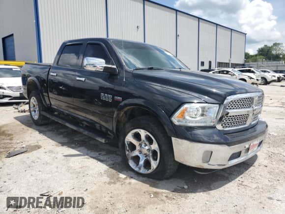 2018 Ram 1500 Laramie z VIN 1C6RR7NT3JS214535, wystawiony jako Copart lot #64320715 z przebiegiem 170 314 mil mil oraz Szkoda całkowita • Salvage title. Historia ofert i sprzedaży dostępna na DreamBid. Obrazek 4.
