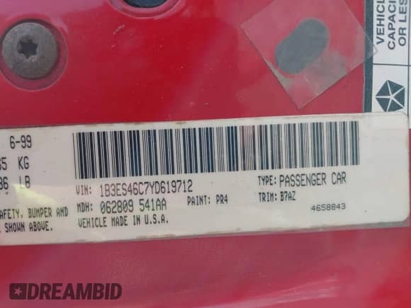 2000 Dodge Neon Highline z VIN 1B3ES46C7YD619712, wystawiony jako IAAI lot #40010160 z przebiegiem 135 043 mil mil oraz . Historia ofert i sprzedaży dostępna na DreamBid. Obrazek 9.