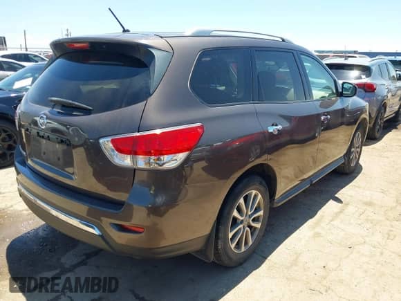 2016 Nissan Pathfinder SL with VIN 5N1AR2MN8GC641932, listed as a IAAI auction lot 42792192 with 55,048 mi miles and . Bid and sale history available at DreamBid. Image 4.