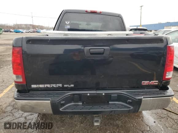 2008 GMC Sierra 1500 SL with VIN 2GTEK13C881286143, listed as a Copart auction lot 80431134 with 181,527 mi miles and Clean title. Bid and sale history available at DreamBid. Image 6.