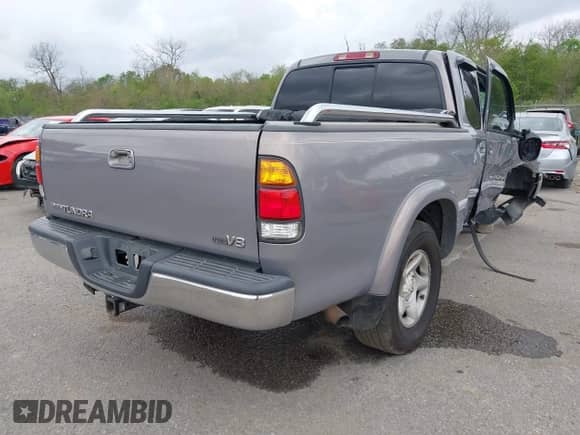 2001 Toyota Tundra Limited with VIN 5TBRT38121S185270, listed as a IAAI auction lot 41875352 with Not provided miles and . Bid and sale history available at DreamBid. Image 4.