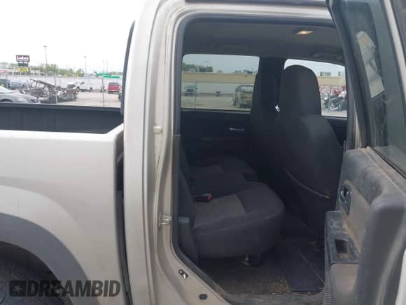 2008 Chevrolet Colorado 2LT с VIN 1GCDS13E488116078, выставлен на аукционе IAAI как лот 42056334 с пробегом 182 886 миль миль и . История ставок и продаж доступна на DreamBid. Изображение 8.