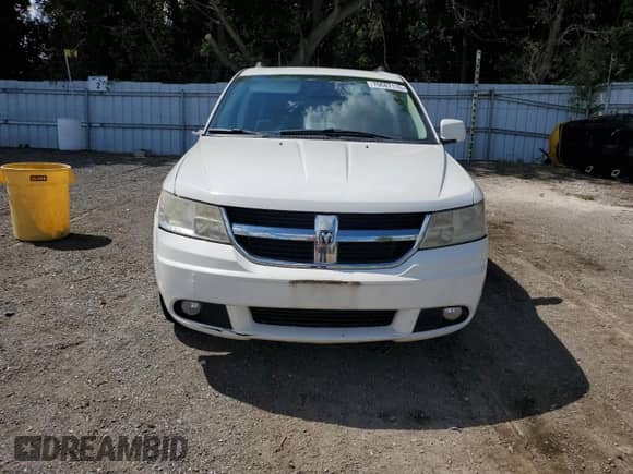 2010 Dodge Journey R/T with VIN 3D4PH6FV1AT189780, listed as a Copart auction lot 70687115 with 255,941 mi miles and Clean title. Bid and sale history available at DreamBid. Image 5.