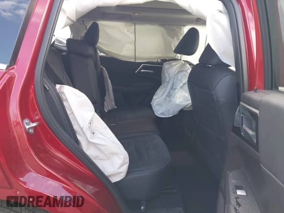 2025 Mitsubishi Outlander SE с VIN JA4T5VA91SZ000784, выставлен на аукционе IAAI как лот 41700951 с пробегом 2 813 миль миль и . История ставок и продаж доступна на DreamBid. Изображение 8.