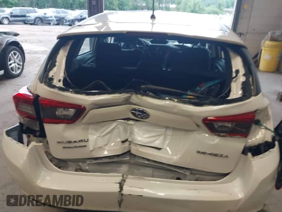 2022 Subaru Impreza z VIN 4S3GTAB65N3716296, wystawiony jako IAAI lot #42595763 z przebiegiem 45 522 mil mil oraz . Historia ofert i sprzedaży dostępna na DreamBid. Obrazek 16.