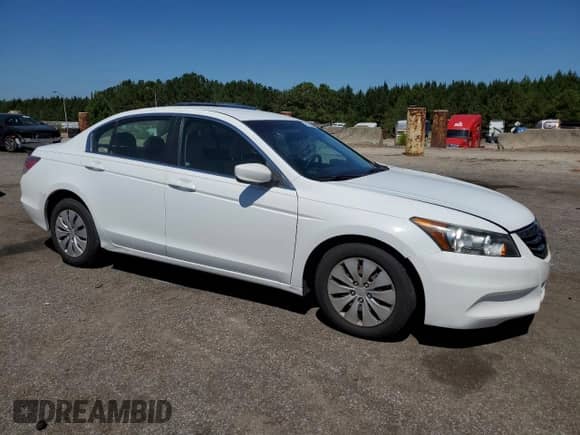 2012 Honda Accord LX с VIN 1HGCP2F34CA225611, выставлен на аукционе Copart как лот 72026035 с пробегом 210 242 миль миль и Списание • Salvage title. История ставок и продаж доступна на DreamBid. Изображение 4.