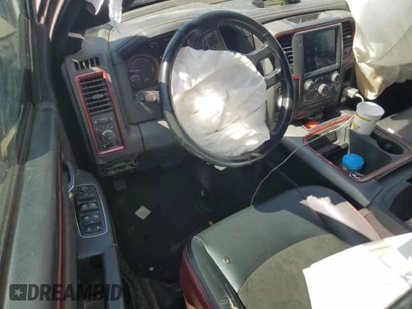 2018 Ram 1500 Rebel z VIN 1C6RR7YT0JS145136, wystawiony jako Copart lot #73692774 z przebiegiem 135 583 mil mil oraz Czysty tytuł • Clean title. Historia ofert i sprzedaży dostępna na DreamBid. Obrazek 8.