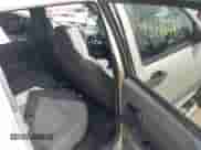 2006 Chevrolet Colorado 3LT z VIN 1GCDT136268247304, wystawiony jako IAAI lot #43112463 z przebiegiem 298 580 mil mil oraz . Historia ofert i sprzedaży dostępna na DreamBid. Obrazek 8.