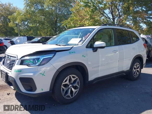 2020 Subaru Forester Premium z VIN JF2SKAJC2LH586046, wystawiony jako IAAI lot #43405135 z przebiegiem 35 834 mil mil oraz . Historia ofert i sprzedaży dostępna na DreamBid. Obrazek 2.