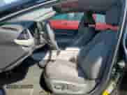 2021 Toyota Camry LE z VIN 4T1C11AK8MU586490, wystawiony jako Copart lot #81323625 z przebiegiem 70 716 mil mil oraz Szkoda całkowita • Salvage title. Historia ofert i sprzedaży dostępna na DreamBid. Obrazek 7.