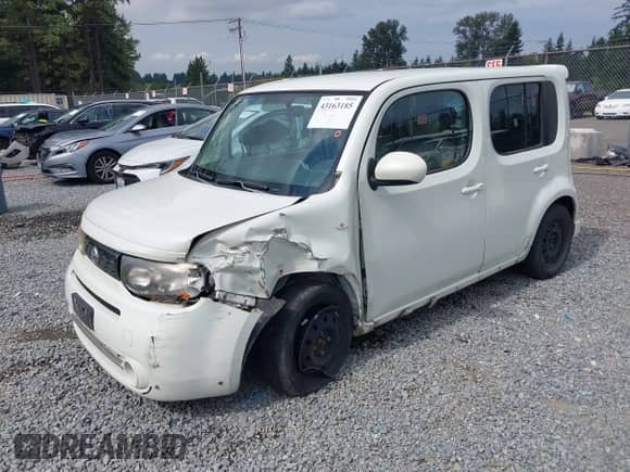2010 Nissan Cube SL z VIN JN8AZ2KR2AT165747, wystawiony jako IAAI lot #43163185 z przebiegiem 134 161 mil mil oraz . Historia ofert i sprzedaży dostępna na DreamBid. Obrazek 2.