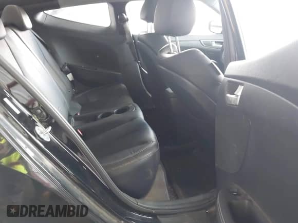 2013 Hyundai Veloster Turbo с VIN KMHTC6AE0DU179068, выставлен на аукционе IAAI как лот 42532883 с пробегом 182 916 миль миль и . История ставок и продаж доступна на DreamBid. Изображение 8.