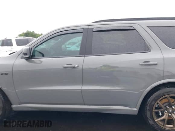 2025 Dodge Durango R/T Plus с VIN 1C4SDJCT2SC502289, выставлен на аукционе IAAI как лот 42920892 с пробегом 8 393 миль миль и . История ставок и продаж доступна на DreamBid. Изображение 15.