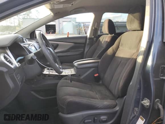 2017 Nissan Murano SV z VIN 5N1AZ2MG6HN154249, wystawiony jako Copart lot #87439944 z przebiegiem 189 835 mil mil oraz Czysty tytuł • Clean title. Historia ofert i sprzedaży dostępna na DreamBid. Obrazek 7.