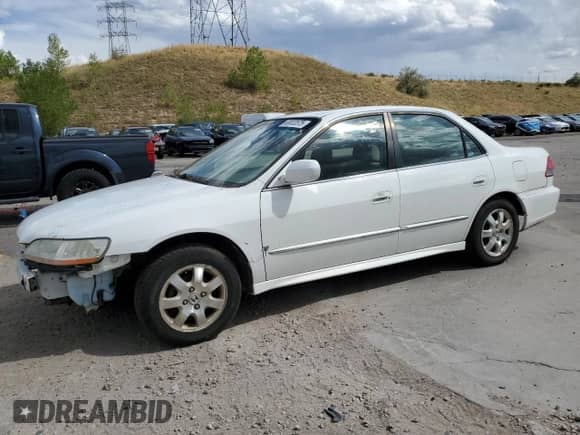 2001 Honda Accord EX with VIN JHMCG66841C019819, listed as a Copart auction lot 68033575 with 187,618 mi miles and Clean title. Bid and sale history available at DreamBid. Image 1.