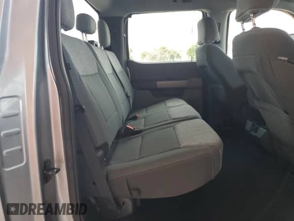 2024 Ford F-250 XL z VIN 1FT7W2BAXREE62922, wystawiony jako Copart lot #90459185 z przebiegiem 22 532 mil mil oraz Szkoda całkowita • Salvage title. Historia ofert i sprzedaży dostępna na DreamBid. Obrazek 10.