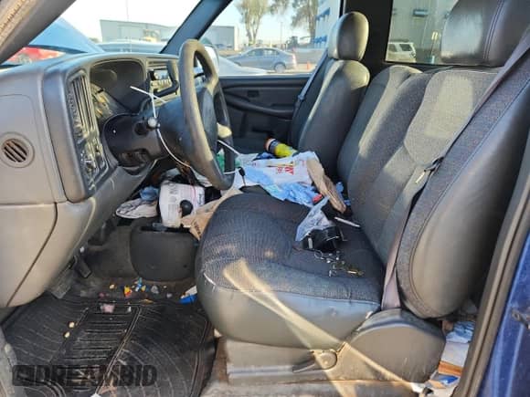 2003 Chevrolet Silverado 1500 с VIN 1GCEK14X23Z115924, выставлен на аукционе Copart как лот 80444375 с пробегом 178 968 миль миль и Списание • Salvage title. История ставок и продаж доступна на DreamBid. Изображение 7.