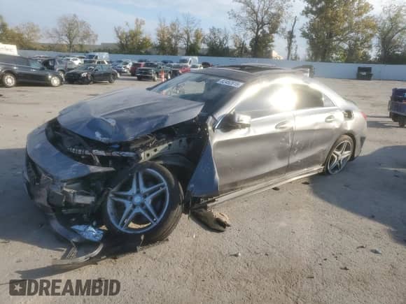2014 Mercedes-Benz CLA 250 with VIN WDDSJ4GB3EN117107, listed as a Copart auction lot 82452815 with 153,503 mi miles and Salvage title. Bid and sale history available at DreamBid. Image 1.