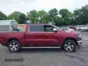 2022 Ram 1500 Laramie z VIN 1C6RREJM5NN165734, wystawiony jako IAAI lot #42307922 z przebiegiem 34 691 mil mil oraz . Historia ofert i sprzedaży dostępna na DreamBid. Obrazek 13.